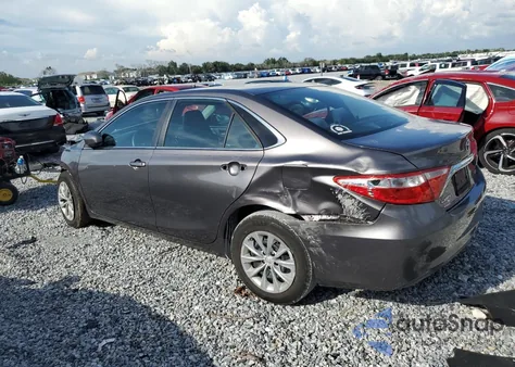 2016 Toyota Camry Le z USA, uszkodzony, nr VIN 4T1BF1FK3GU148809